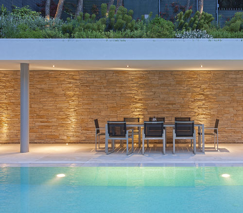 Revestimento de parede em concreto - CLASSIC : Isola CR-CH - Mathios SA - para área externa / para ambiente interno / texturizado