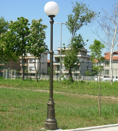 Poste de iluminação pública - M6 - KRONEMAG MILLENIUM srl - clássico / em ferro fundido / outros tipos de lâmpadas