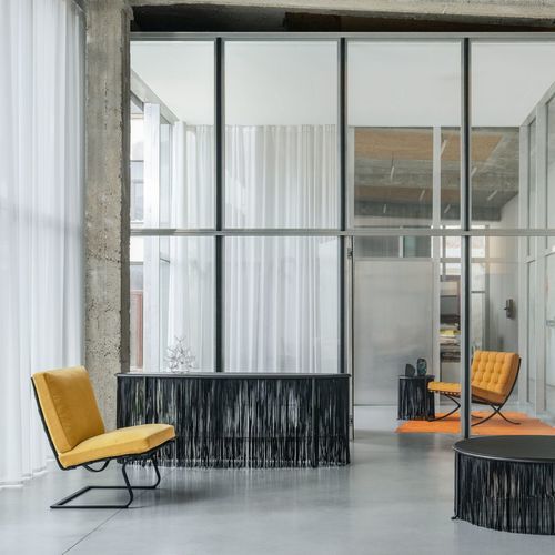 Mesa contemporânea - DOZIE KANU - Knoll international - em aço / em couro / retangular