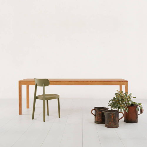 Mesa contemporânea - MASSIVHOLZ - Atelier Alinea - em carvalho / em madeira maciça / em madeira de freixo