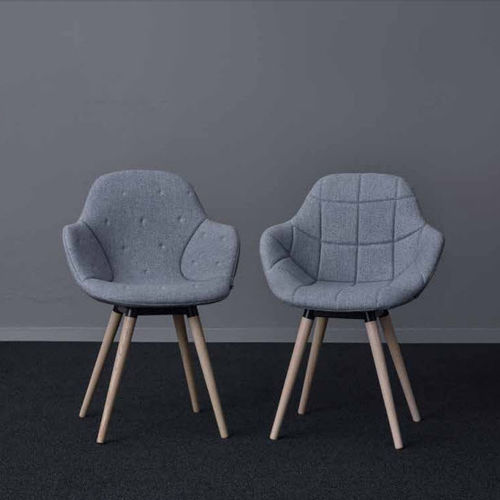 Cadeira de conferência em tecido - PALMA - OFFECCT - com base em madeira / estofada / da linha comercial