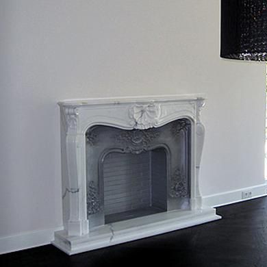Moldura para lareira clássica - LC-11 - Leonardo Caminetti GmbH - em mármore
