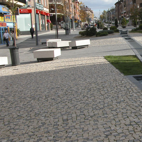 Bloco de pavimentação em pedra calcária - PORTUGUESA - Pizarras J. Bernardos - para ambiente externo / transitável / para pedestres