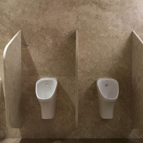Divisória para mictórios em mármore travertino - Arredo di Pietra srl - da linha comercial / para banheiro público / para edifício de uso público