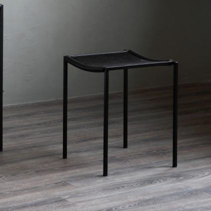 Banqueta contemporânea - SGABELLO BASSO - ZEUS - em borracha / preta
