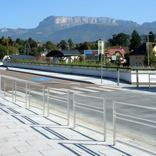 Barreira de proteção - VISION  - univers & cité | mobilier urbain - fixa / retrátil / em aço inoxidável