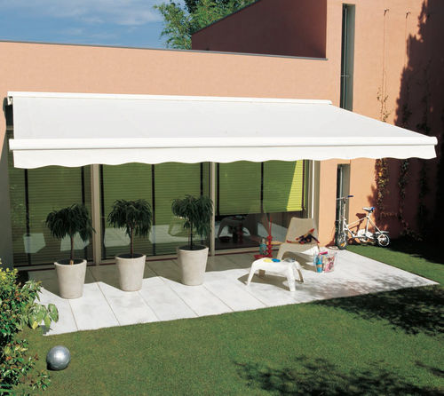 Toldo reto com box - FELICIA - FRANCIAFLEX - manual / motorizado / para pátio