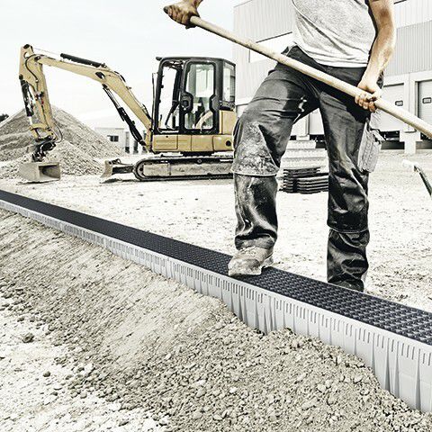 Calha de escoamento com grelha - MEACLEAN PRO - MEA Water Management - MEA Bautechnik GmbH - em plástico reforçado de fibra de vidro / grelha metálica / para espaço público