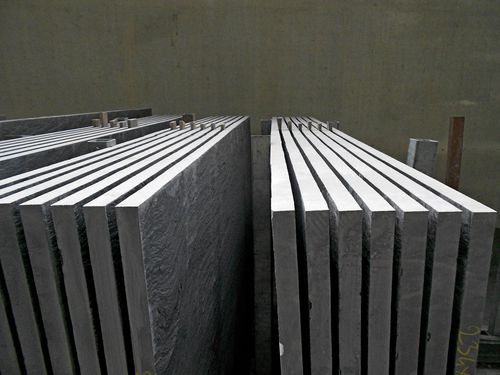 Placa de pedra - ITALIAN SLATE SLABS NATURAL CLEFT  240 X 130 CM - Ardesia Mangini A & D snc