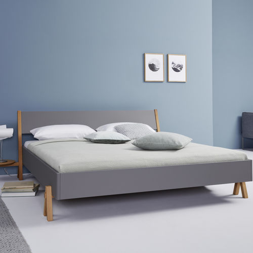 Cama de casal - BOQ - Mueller Moebelwerkstätten - contemporânea / com cabeceira / com criados-mudos