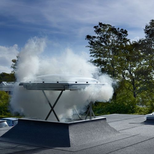 Claraboia para terraço de cobertura - Plásticos y Claraboyas Matilla - de extração de fumaça / com esquadria / em aço galvanizado