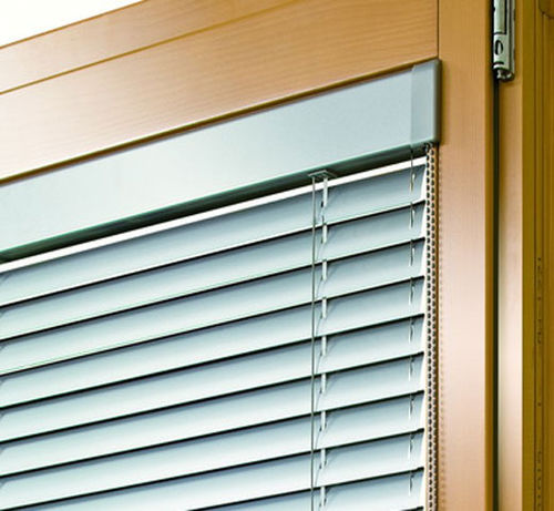 Persiana horizontal - M SORA - para janela / em alumínio / para ambiente externo