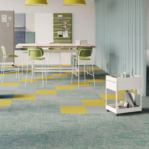 Carpete em placas - ESSENCE ROOTS - DESSO OFFICE - tufado / sintético / contract