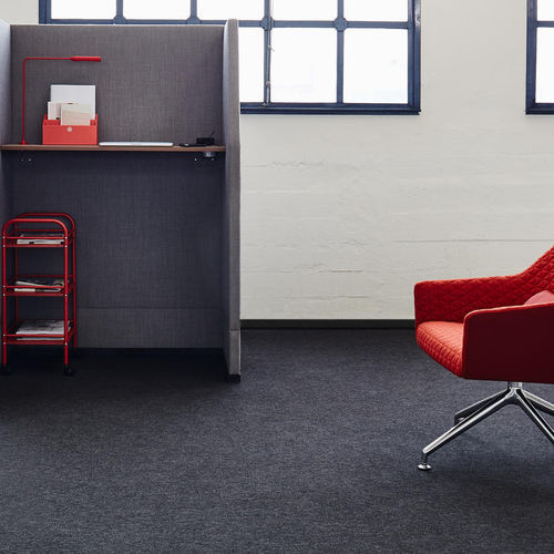 Carpete tufado - ESSENCE BROADLOOM  - DESSO OFFICE - sintético / em veludo / para o setor terciário