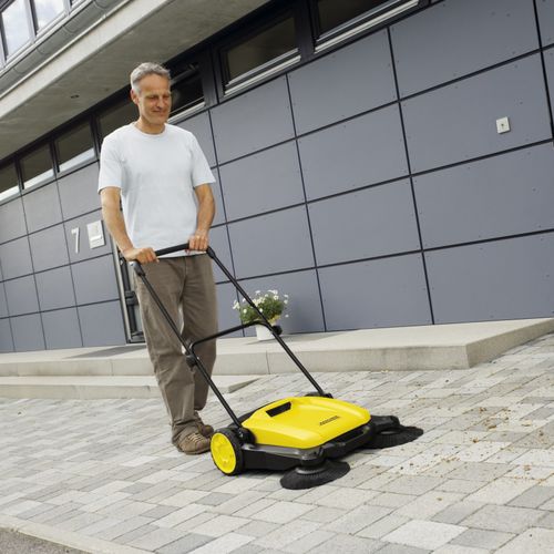 Varredeira para operador a pé - S650 - KARCHER