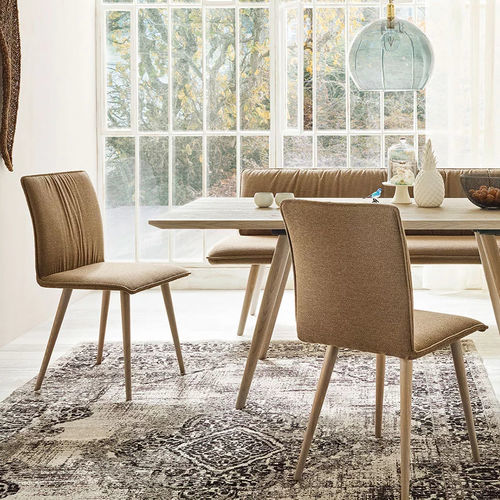 Cadeira de sala de jantar contemporânea - LISTO - ANREI - Reisinger GmbH - para ambiente interno / em tecido / com base em carvalho