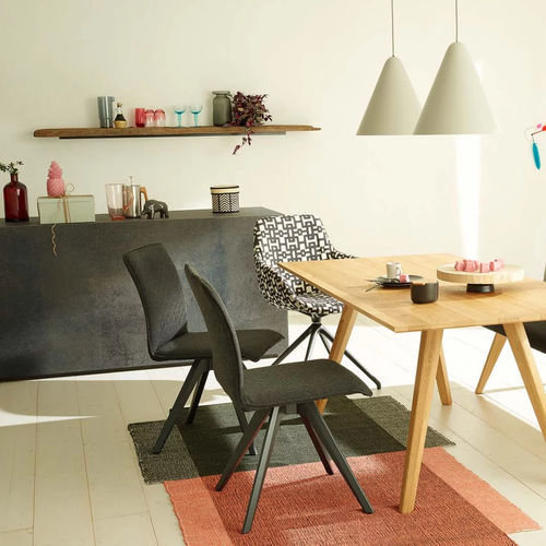 Cadeira de sala de jantar contemporânea - UNO  - ANREI - Reisinger GmbH - para ambiente interno / em tecido / com base em carvalho