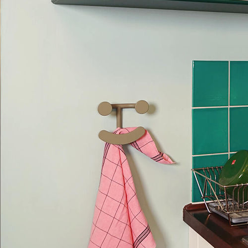 Cabideiro de parede - HAPPY HOOK - Fritz Hansen - contemporâneo / em aço revestido a pó / verde