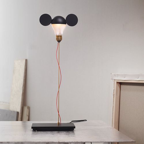 Luminária de mesa - I RICCHI POVERI - TOTO - INGO MAURER - em latão / em aço / de design original