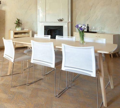 Mesa de jantar contemporânea - KENSAL - Woodman Ltd. - com folheado de madeira / com base em carvalho / retangular