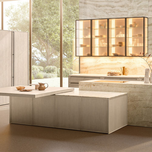 Cozinha contemporânea - MARGO - Euromobil spa - em carvalho / em vidro / em mármore