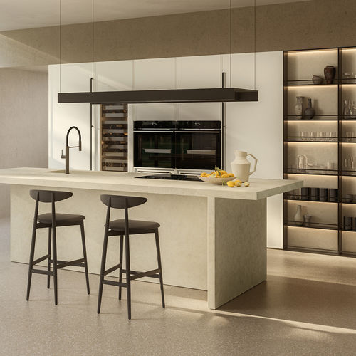 Cozinha contemporânea - MARGO - Euromobil spa - em madeira laqueada / em arenito / com ilha