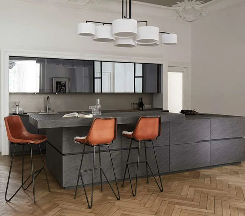 Cozinha contemporânea - Town House Hamburg - eggersmann küchen GmbH & Co. KG - em vidro / em quartzito / laminada