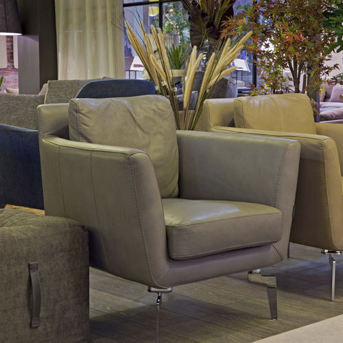 Poltrona contemporânea - DAPHNE - Furninova AB - em couro / em tecido