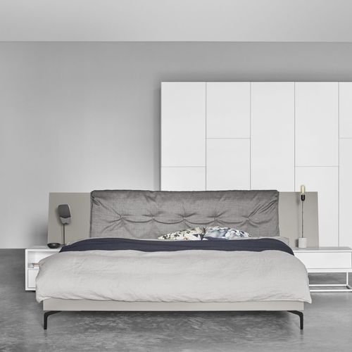 Cama de casal - B3 - Kettnaker GmbH & Co. KG Möbel-Manufaktur - contemporânea / estofada / com cabeceira