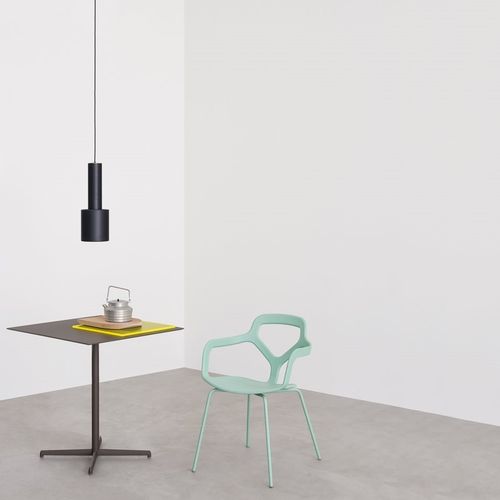 Cadeira contemporânea - TRACE - DESALTO spa - para ambiente externo / para ambiente interno / em couro