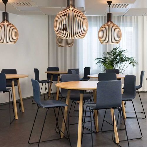 Banqueta alta contemporânea - SOLA - Martela - em carvalho / em madeira de freixo / em tecido