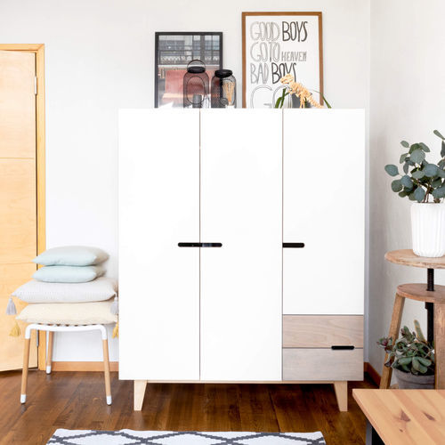 Guarda-roupa contemporâneo - HUH - Radis Furniture - em bétula / em compensado / com portas de abrir