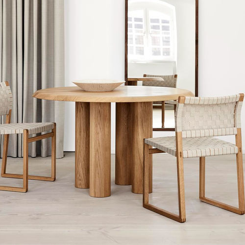 Mesa de jantar contemporânea - ISLETS - Fredericia Furniture - em carvalho / com base em carvalho / redonda