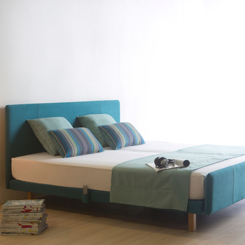 Cabeceira para cama de casal - PENOLA - Kreamat NV - contemporânea / em tecido / estofada