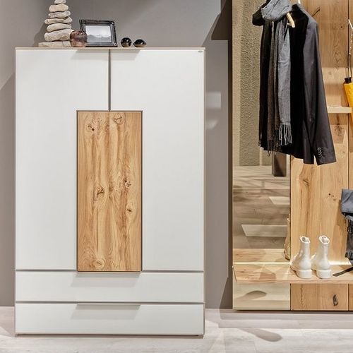 Buffet aparador alto - V-Alpin - Voglauer Möbelwerk Gschwandtner & Zwilling GmbH & Co. KG - contemporâneo / em carvalho / com prateleiras