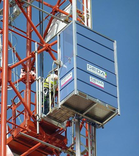 Monta-carga para canteiro de obras - 2 PK - GEDA GmbH