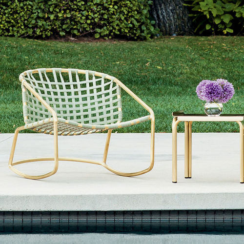 Poltrona contemporânea - KANTAN - BROWN JORDAN - em latão / vinílica / de jardim