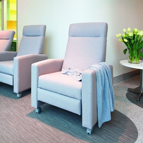 Poltrona de descanso para estabelecimento de saúde - Recliners - schiavello - contemporânea / em tecido / metálica