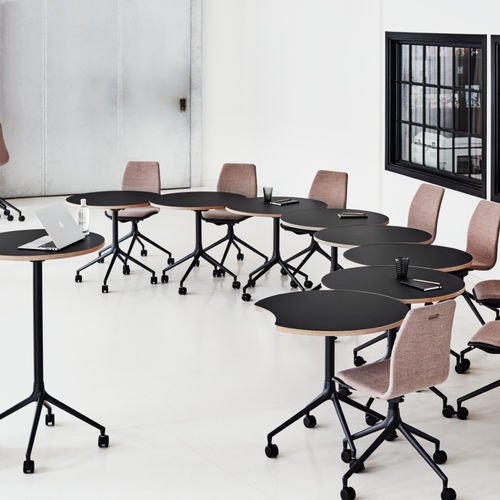 Mesa de conferências contemporânea - AS500 - HOWE - em laminado / em linóleo / com base em alumínio