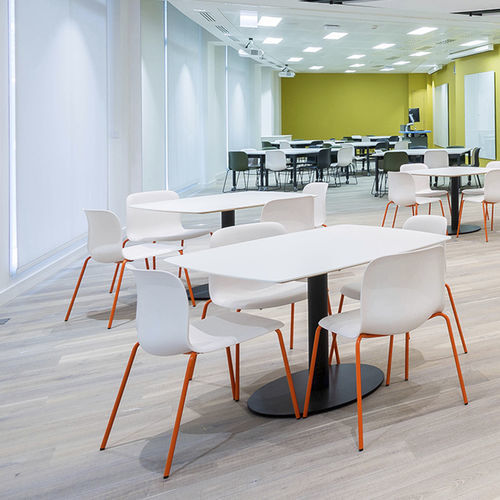 Cadeira para interlocutor contemporânea - EPAMAB3QCSN - HOWE - para ambiente interno / em tecido / em couro