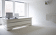mesa executiva / contemporânea / em MDF laqueado / da linha comercial