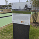 totem publicitário / de sinalização / para ambiente externo / para museu